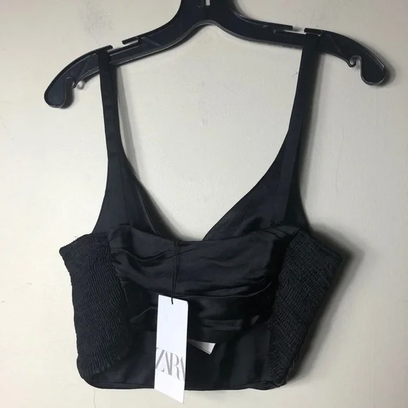 SOLD” SOLD “NWT Black satin crop top, ruched sides. SIZE: SMALL - Picture 4 of 8